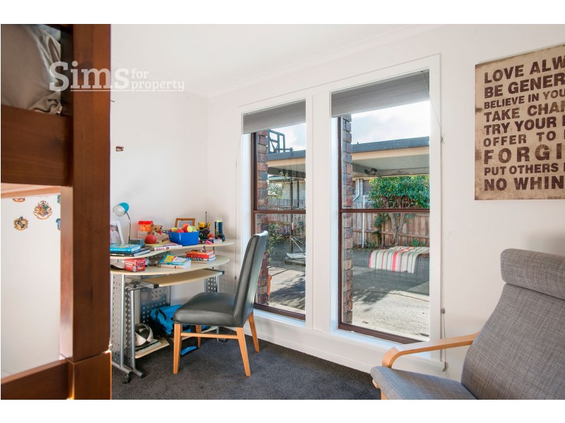 3 Ronald Place, Norwood TAS 7250