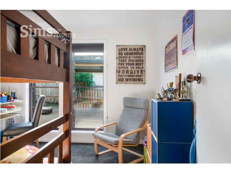 3 Ronald Place, Norwood TAS 7250