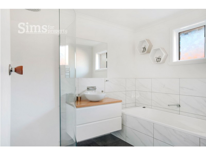 3 Ronald Place, Norwood TAS 7250