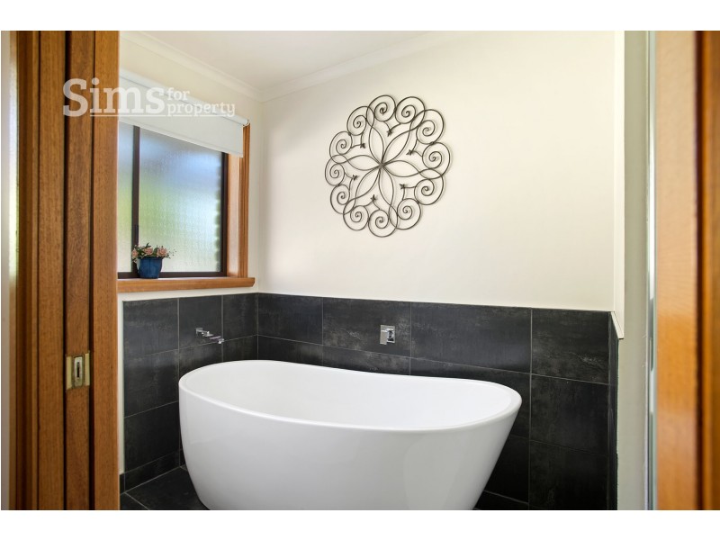 45 Swan Drive, Swan Bay TAS 7252