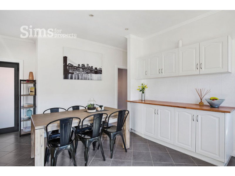 24 Tompson Lane, Newnham TAS 7248