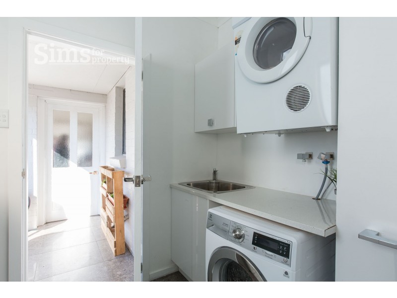 24 Tompson Lane, Newnham TAS 7248