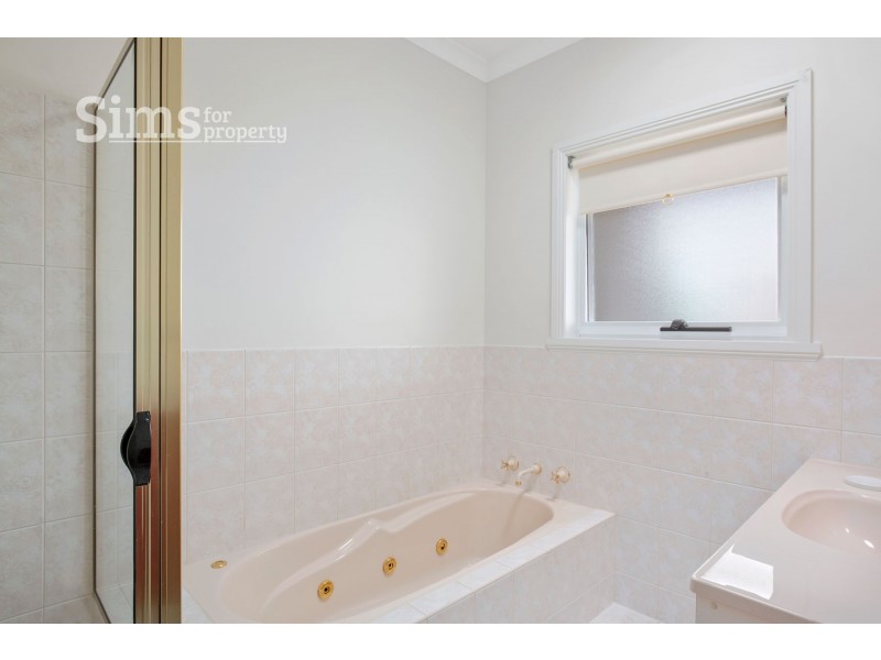 26 Poplar Parade, Youngtown TAS 7249