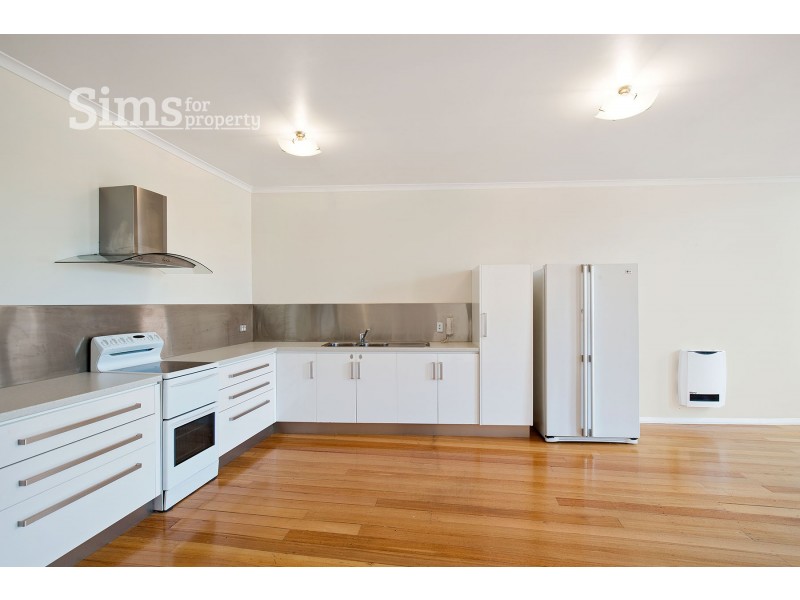 Apartment 3 York Town Square, Launceston TAS 7250