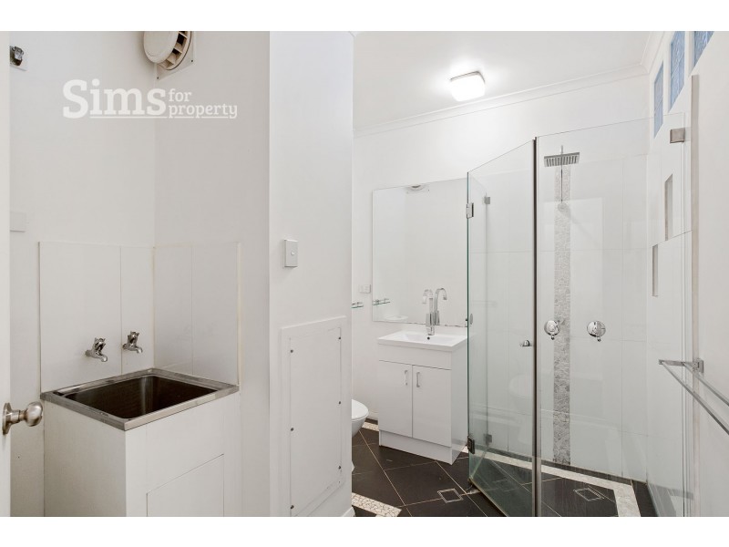 Apartment 3 York Town Square, Launceston TAS 7250