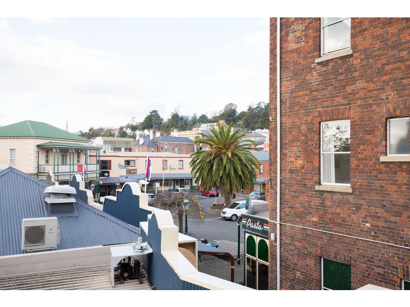 Apartment 3 York Town Square, Launceston TAS 7250