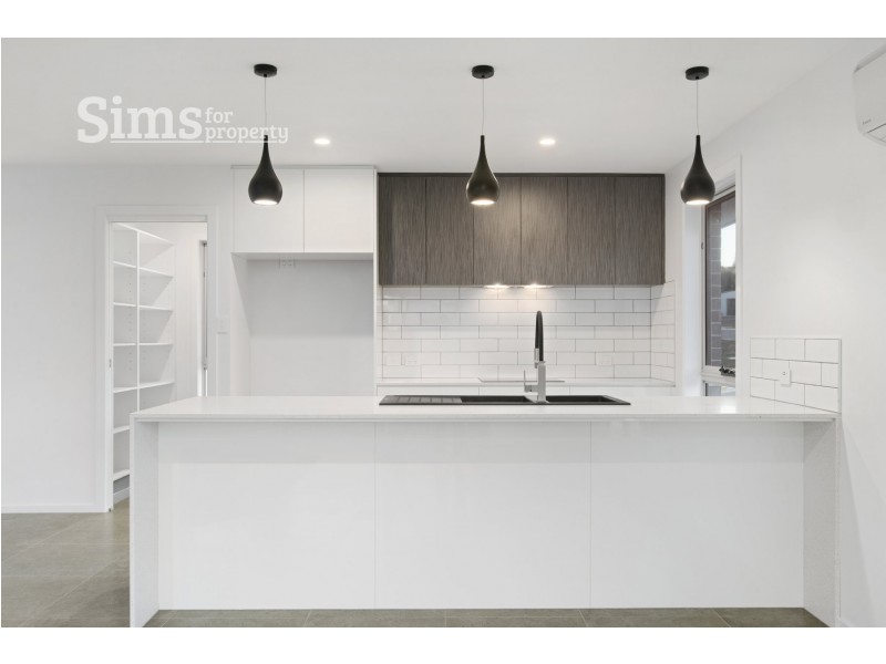 2/44 Lakeside Drive, Kings Meadows TAS 7249