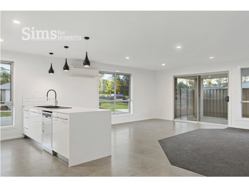 2/44 Lakeside Drive, Kings Meadows TAS 7249