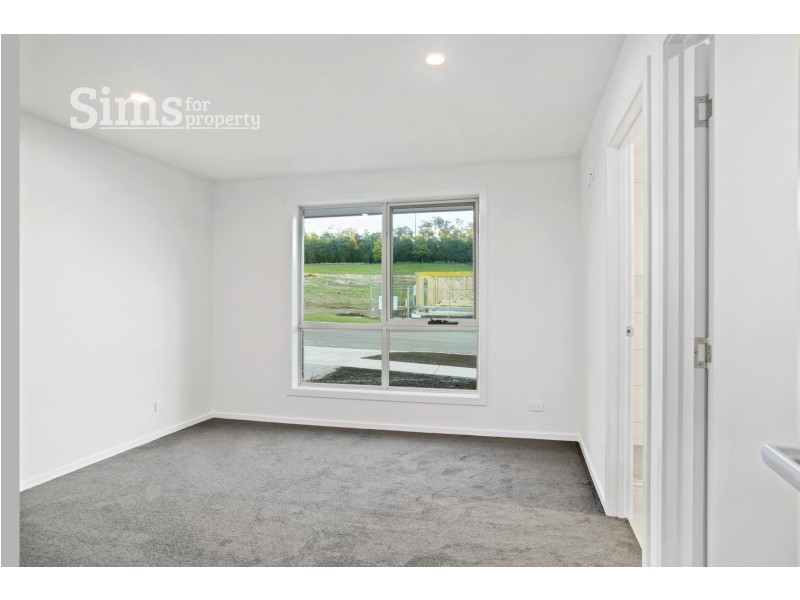 2/44 Lakeside Drive, Kings Meadows TAS 7249