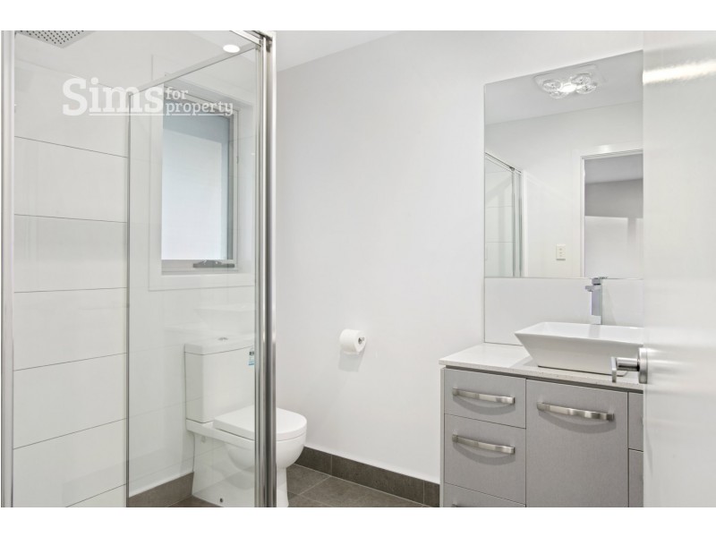 2/44 Lakeside Drive, Kings Meadows TAS 7249
