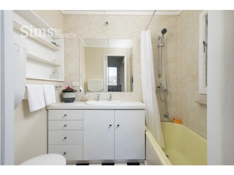 4 Balfour Place, Launceston TAS 7250