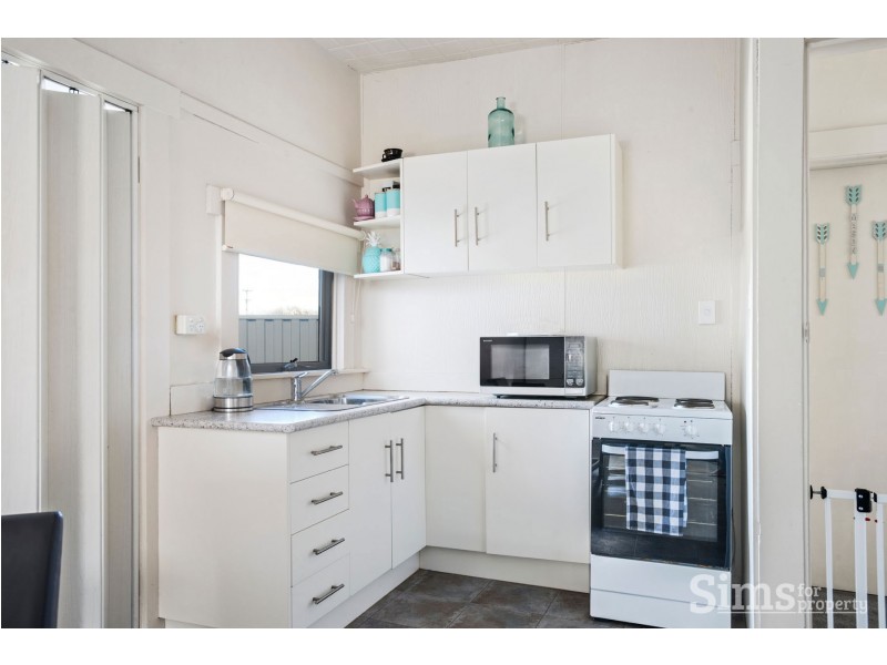 4 Verdun Street, Mowbray TAS 7248