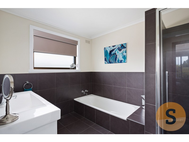 3 Hall Court, Summerhill TAS 7250