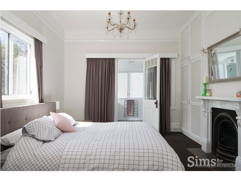 6 Belhaven Crescent, Newstead TAS 7250