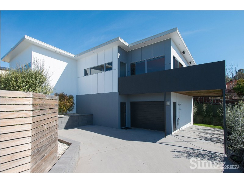 2/10 Davista Drive, Norwood TAS 7250