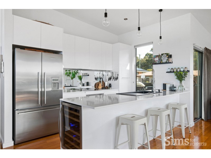 2/10 Davista Drive, Norwood TAS 7250