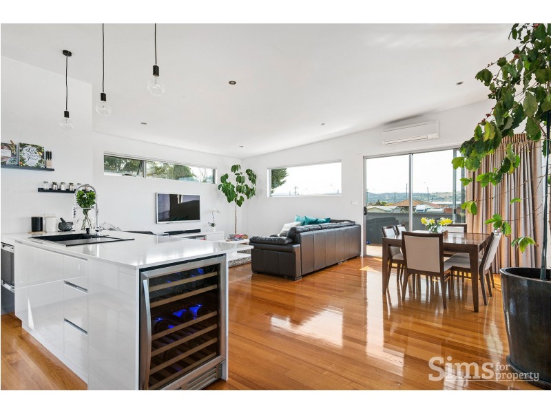 2/10 Davista Drive, Norwood TAS 7250