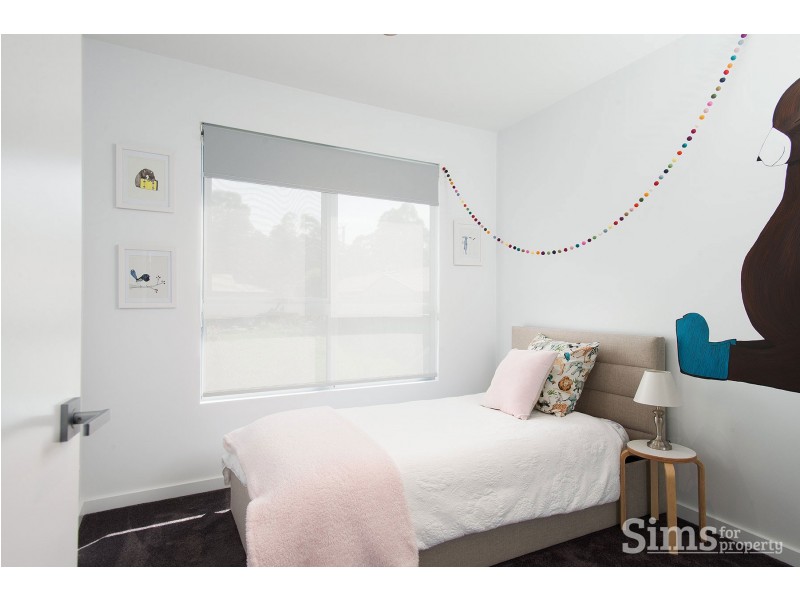 2/10 Davista Drive, Norwood TAS 7250