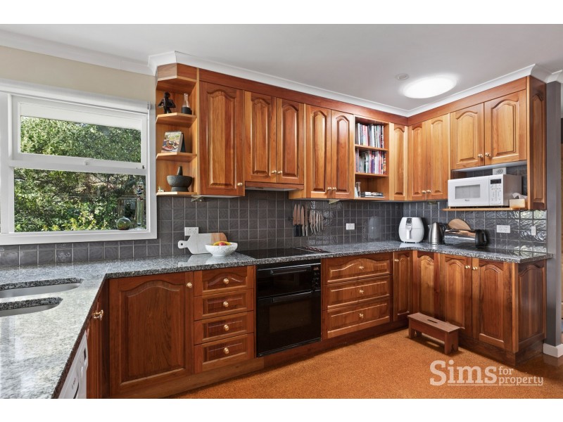 25 Denison Grove, West Launceston TAS 7250