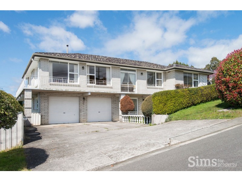 1 Electra Street, Riverside TAS 7250