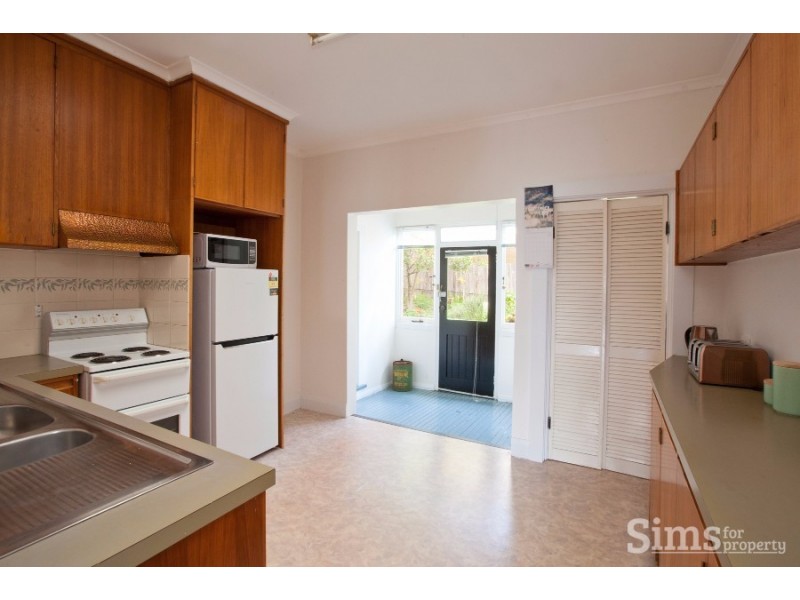 6 Churchill Crescent, Newstead TAS 7250