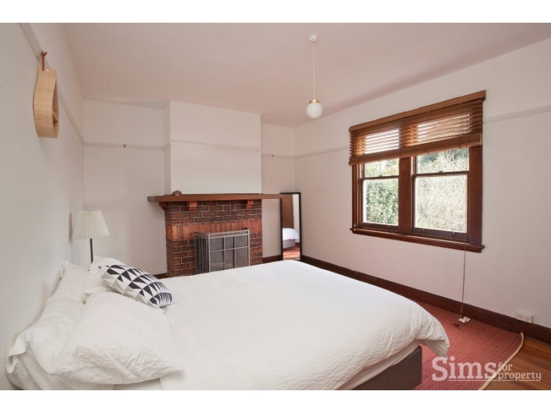 6 Churchill Crescent, Newstead TAS 7250