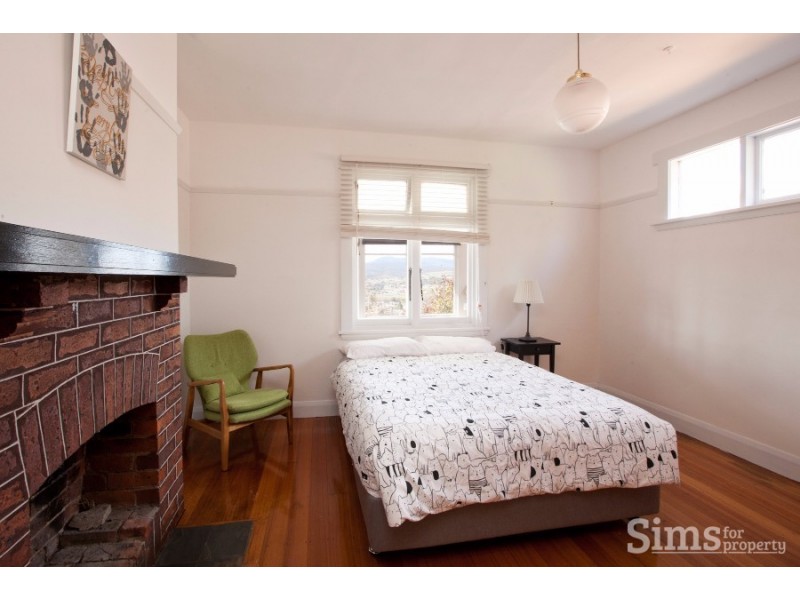 6 Churchill Crescent, Newstead TAS 7250