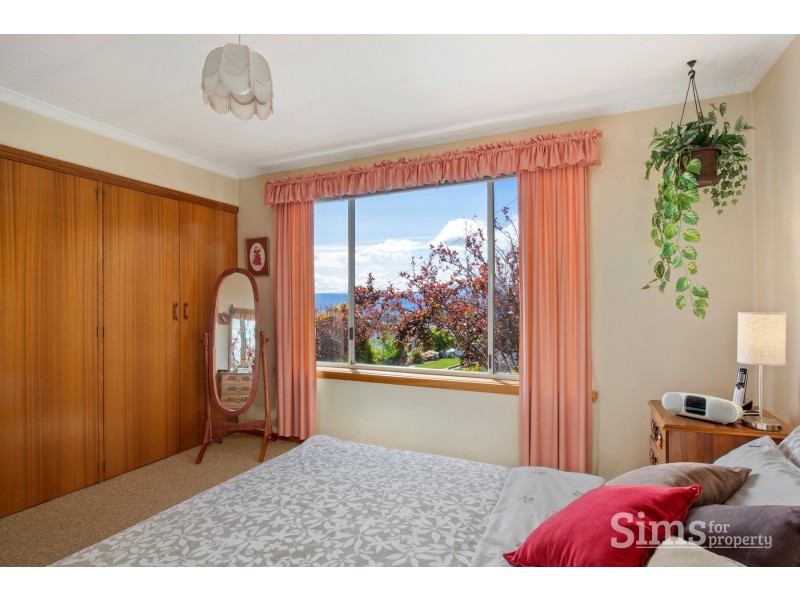 8 Beaumaris Court, Trevallyn TAS 7250