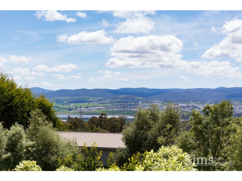 8 Beaumaris Court, Trevallyn TAS 7250