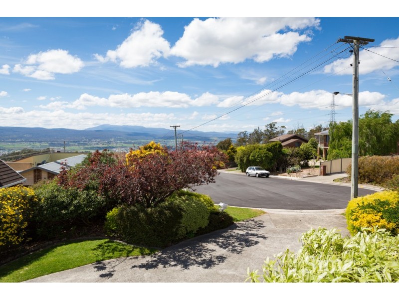 8 Beaumaris Court, Trevallyn TAS 7250