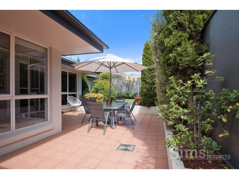 8 Woodford Glade, Newstead TAS 7250