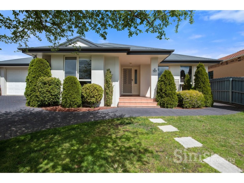 8 Woodford Glade, Newstead TAS 7250