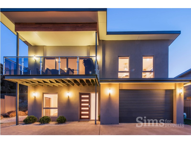 2/1 Classic Drive, Prospect Vale TAS 7250