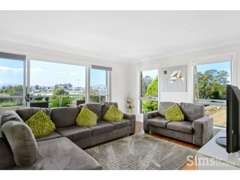 2/1 Classic Drive, Prospect Vale TAS 7250