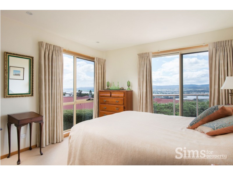 5 Daniella Court, Trevallyn TAS 7250
