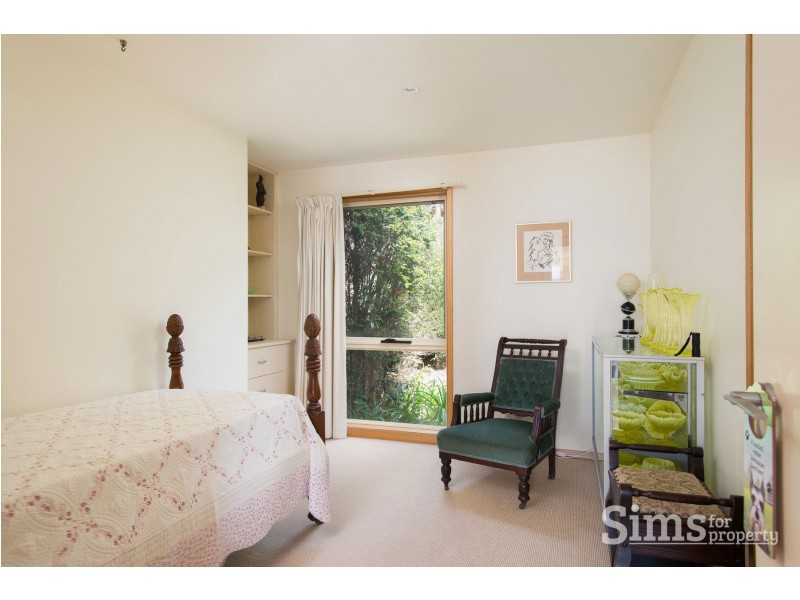 5 Daniella Court, Trevallyn TAS 7250