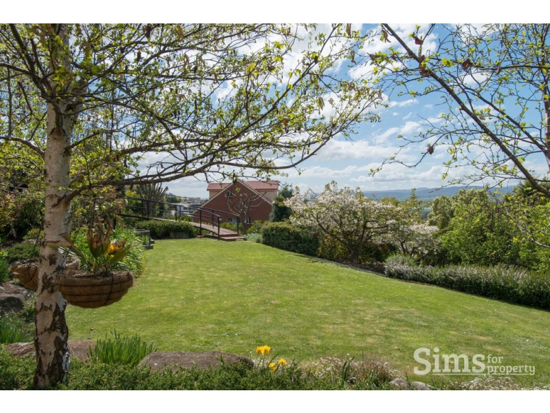 5 Daniella Court, Trevallyn TAS 7250