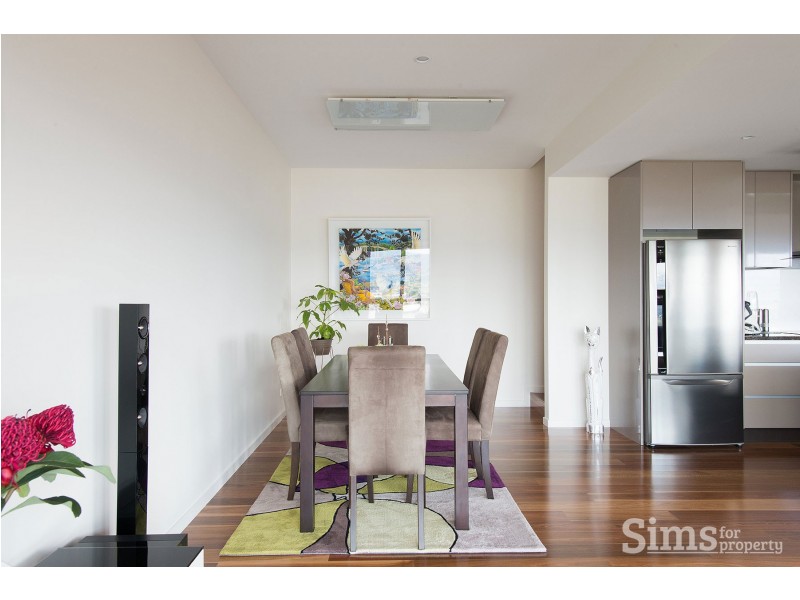 17 Whitford Grove, Trevallyn TAS 7250