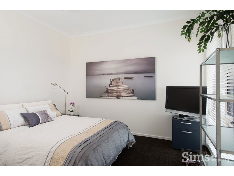 17 Whitford Grove, Trevallyn TAS 7250