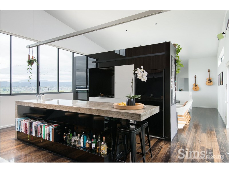 8 Hamish Court, Riverside TAS 7250