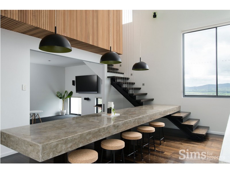 8 Hamish Court, Riverside TAS 7250