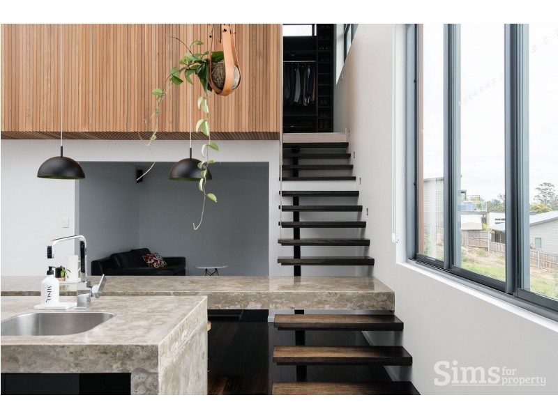 8 Hamish Court, Riverside TAS 7250