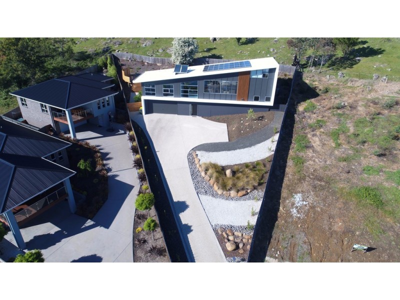 8 Hamish Court, Riverside TAS 7250