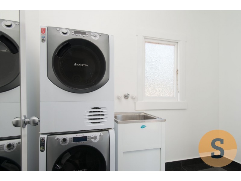 8 Tudor Avenue, Newstead TAS 7250