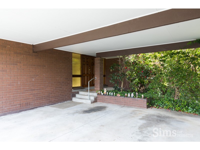 7 Teal Court, Newnham TAS 7248
