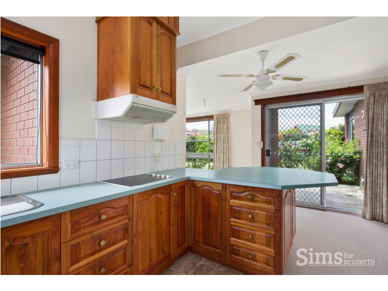 7 Teal Court, Newnham TAS 7248