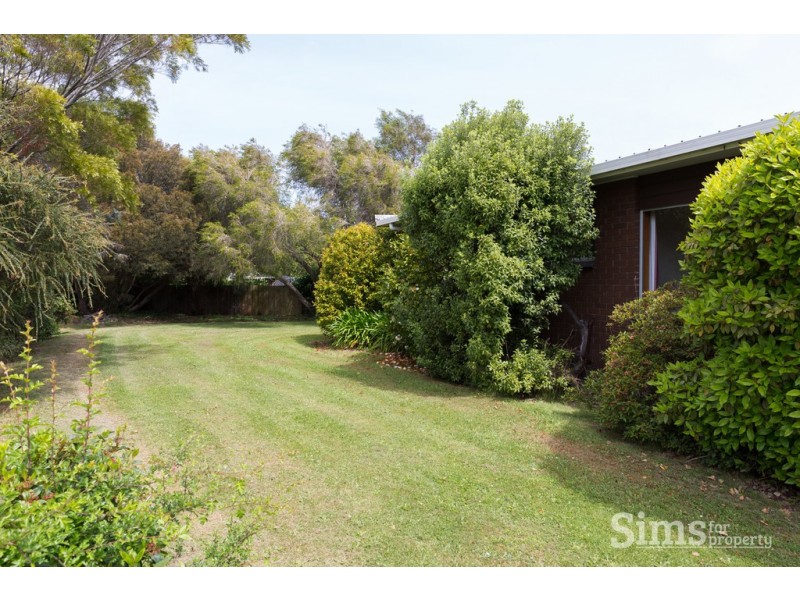 7 Teal Court, Newnham TAS 7248