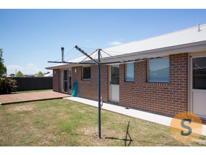 2/42 Taylor Street, Westbury TAS 7303