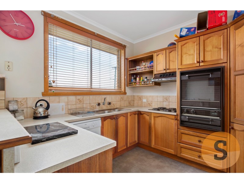 11 Leslie Grove, Prospect Vale TAS 7250