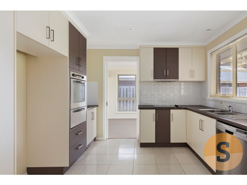 8 Savoy Place, Youngtown TAS 7249